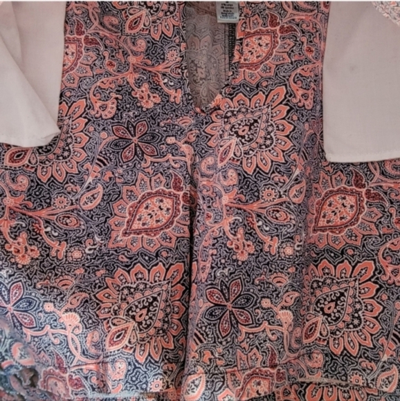 Croft and Barrow Classic Fit Twill Skort Shorts Blue Pink Paisley Print sz 18 - Picture 5 of 6